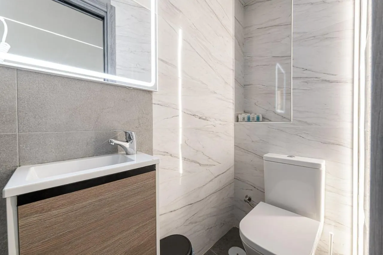 Apartment Fabuloso Calle Alamos Suites Estudio Malaga Spain